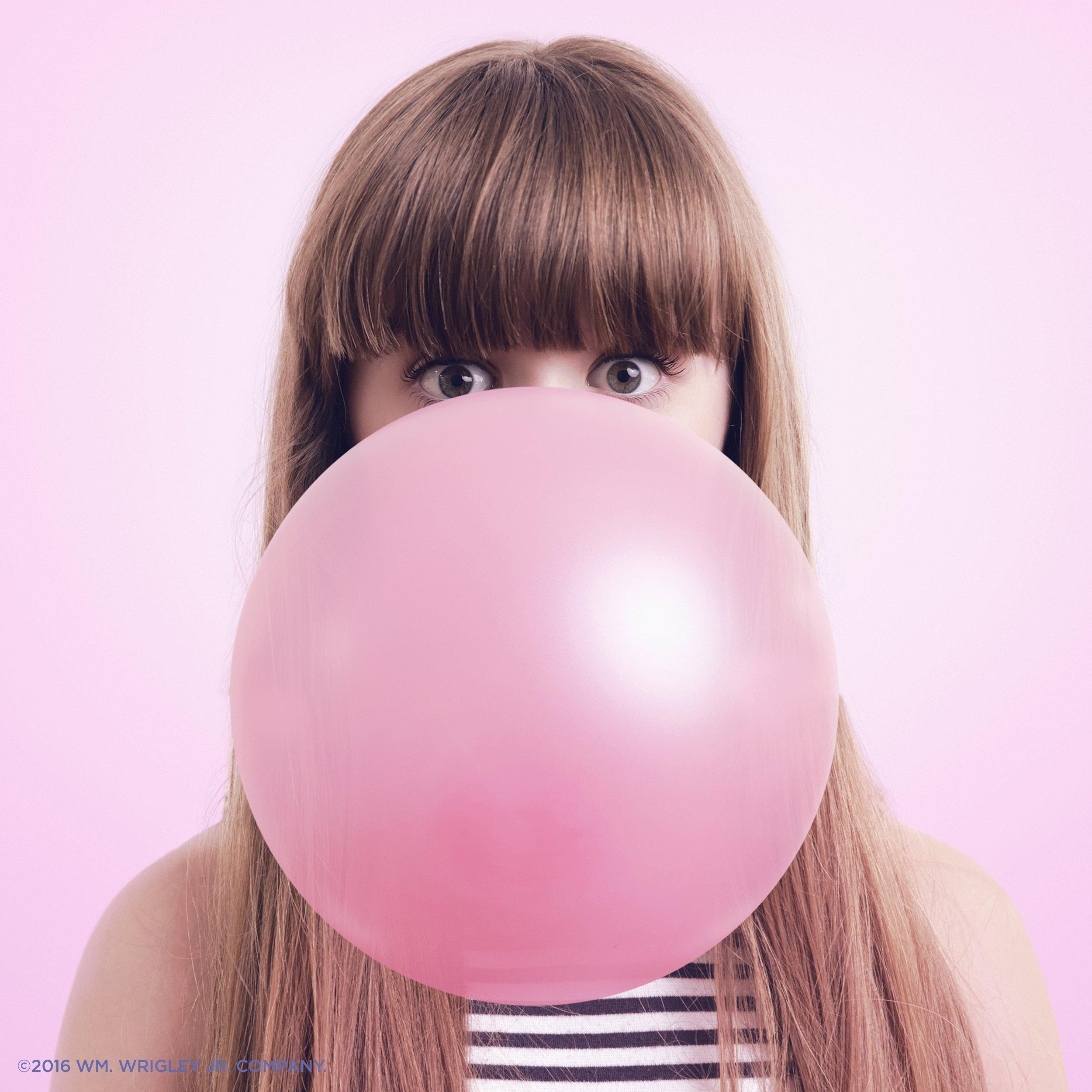 Comment faire des bulles avec un chewing gum