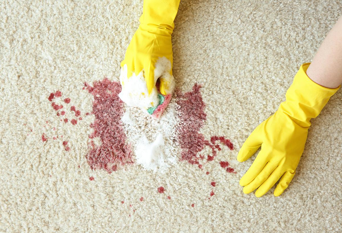 Comment faire partir des taches de vin rouge