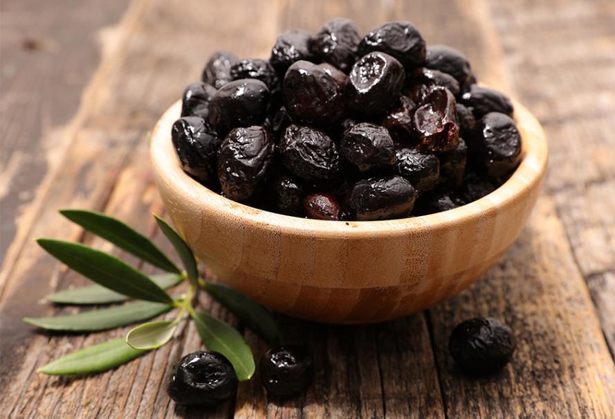 Recettes délicieuses avec des olives noires : un festin de saveurs