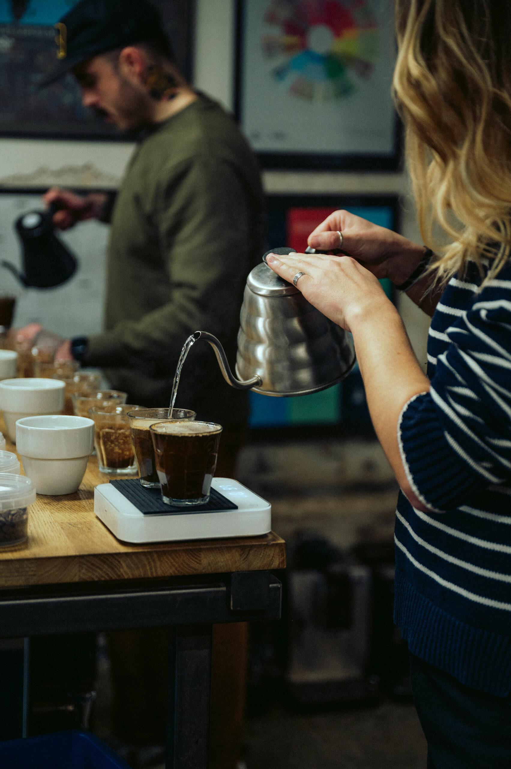 Les méthodes douces pour décomposer la teinte trop foncée