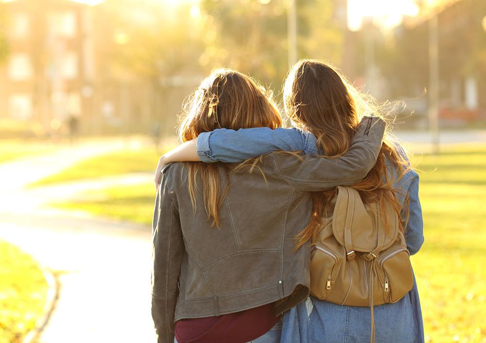 Entretenir ‌et nourrir ses amitiés : les⁣ gestes simples qui font la différence