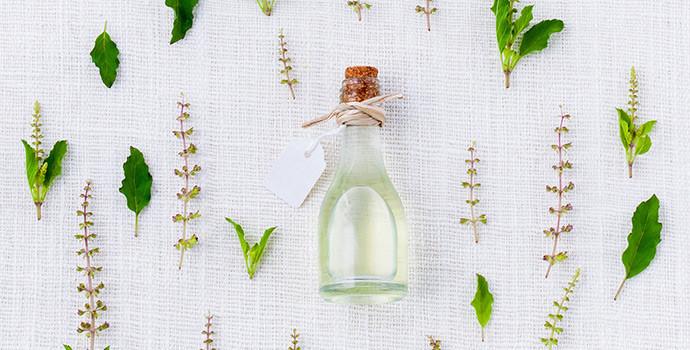 Comment conserver et utiliser votre parfum fait maison