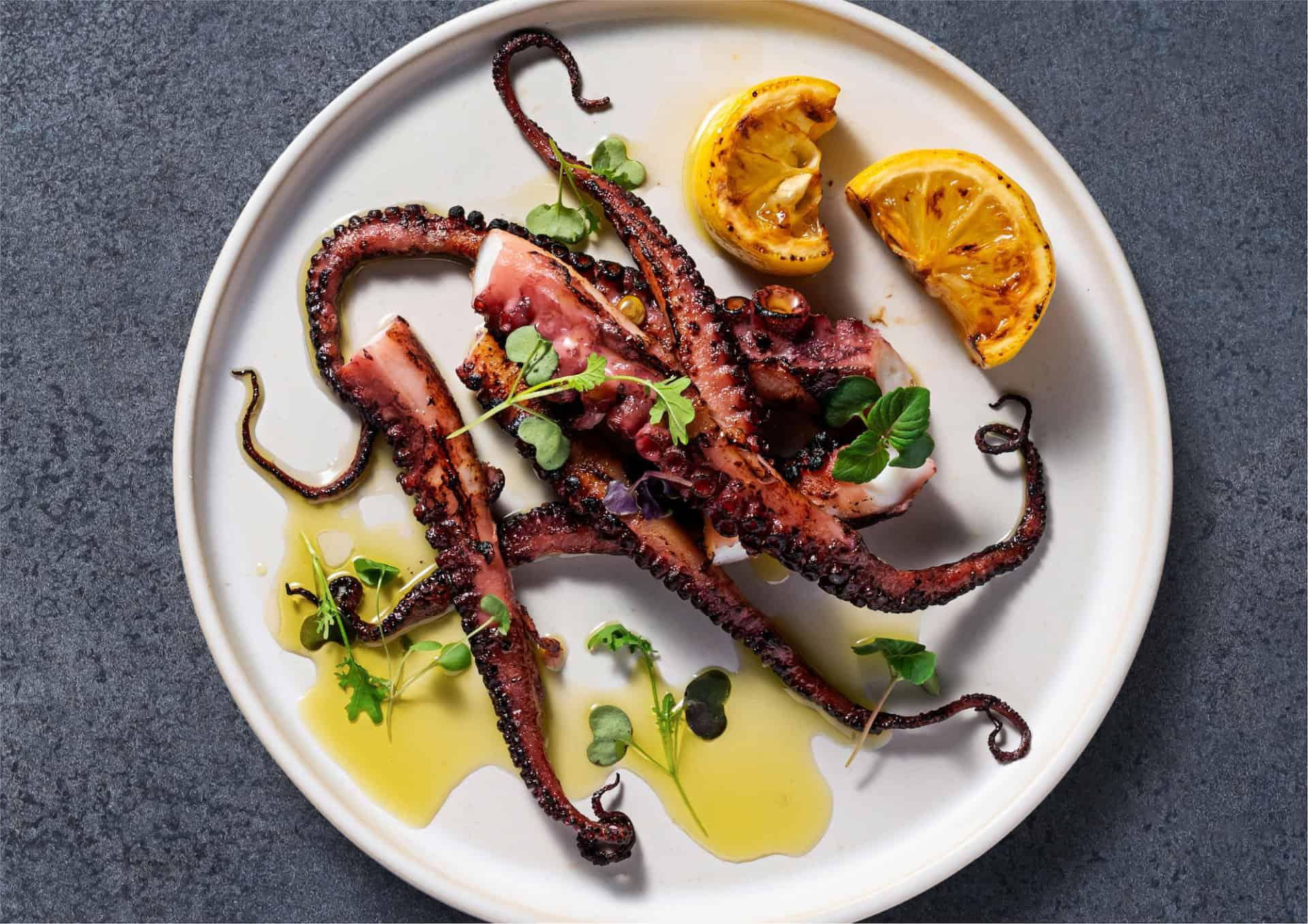 Déguster ⁣le poulpe ⁢: idées⁣ de présentation et⁢ accords gourmands