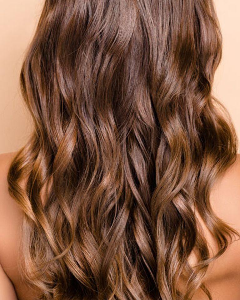 Comment faire pousser vite ses cheveux