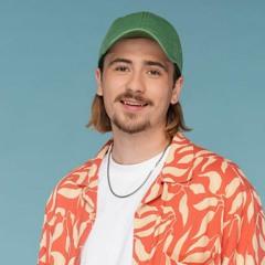 Choisir les bons matériaux pour sublimer votre pierre garnier