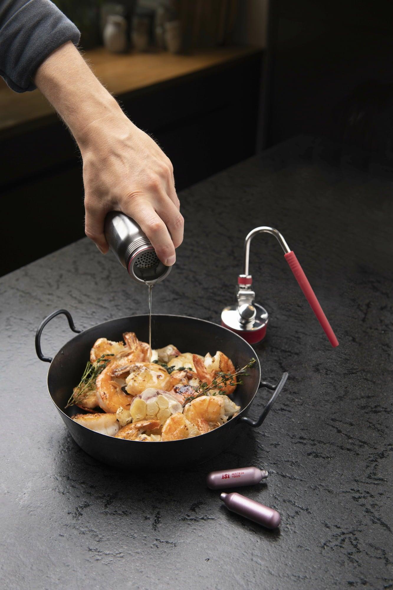 Ajouter une Touche Finale : Aromatiser et Conserver avec Savoir-Faire