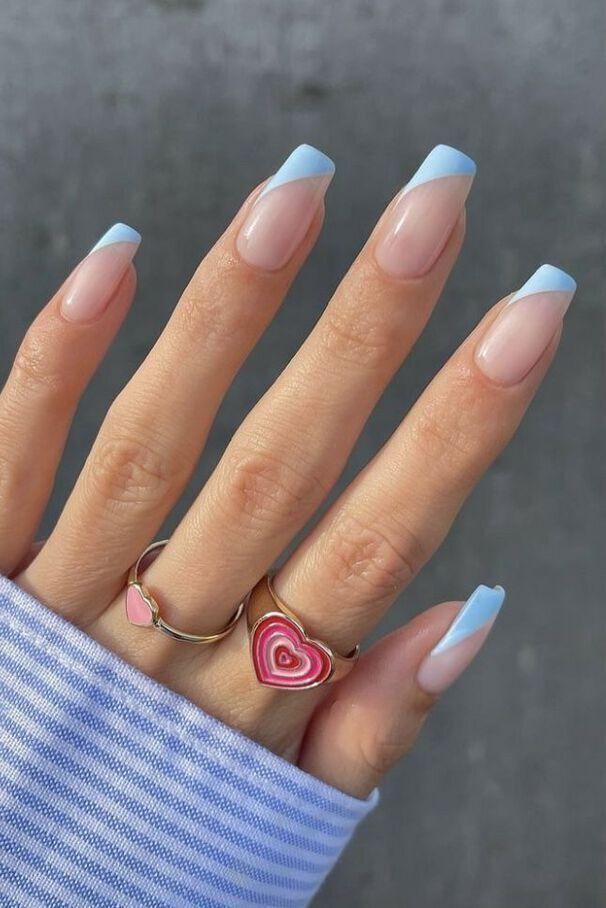 Les erreurs à éviter pour ne‌ pas fragiliser vos ongles