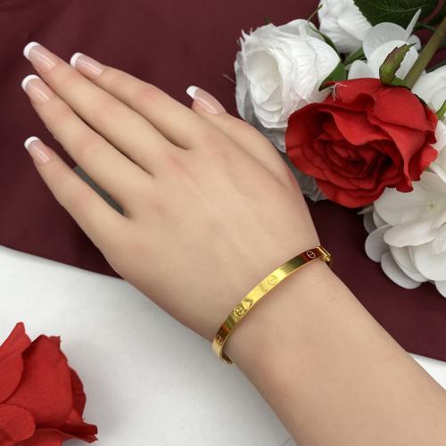 Personnalisez Votre Bracelet : Styles et Variations de Noeuds