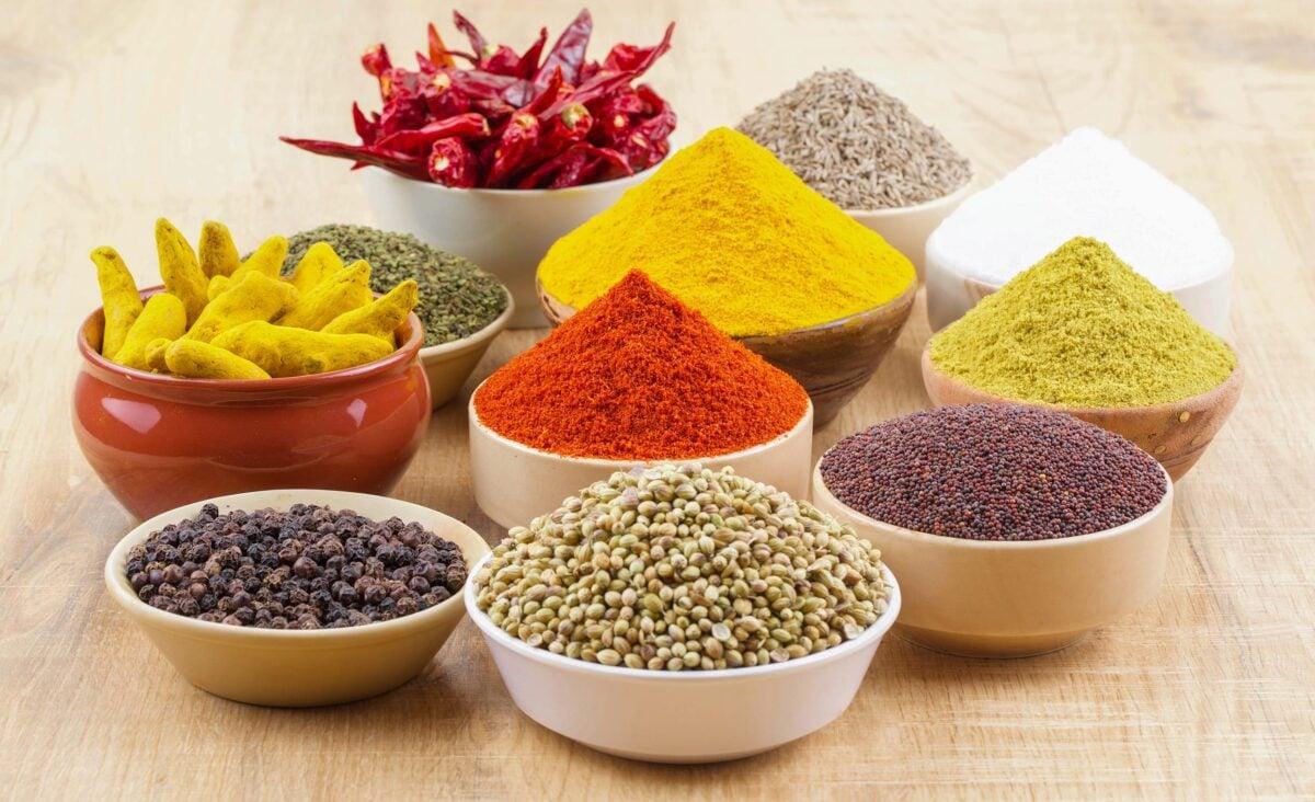 Épices et saveurs : sublimer votre purée mousline